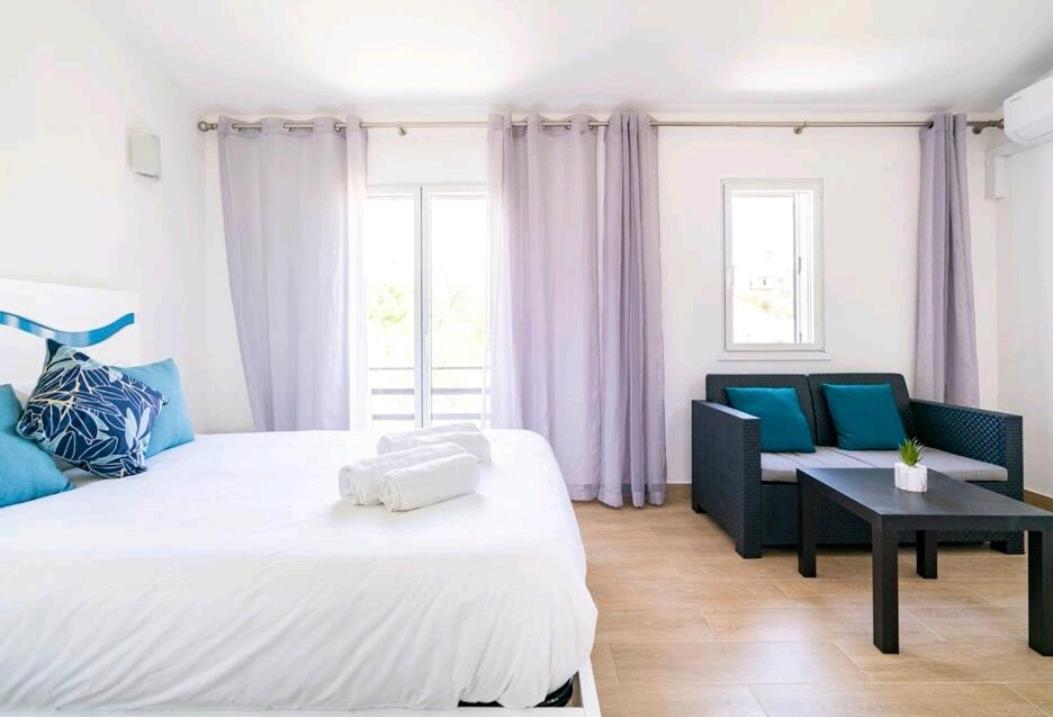 Marina Holiday House Quarteira Eksteriør billede